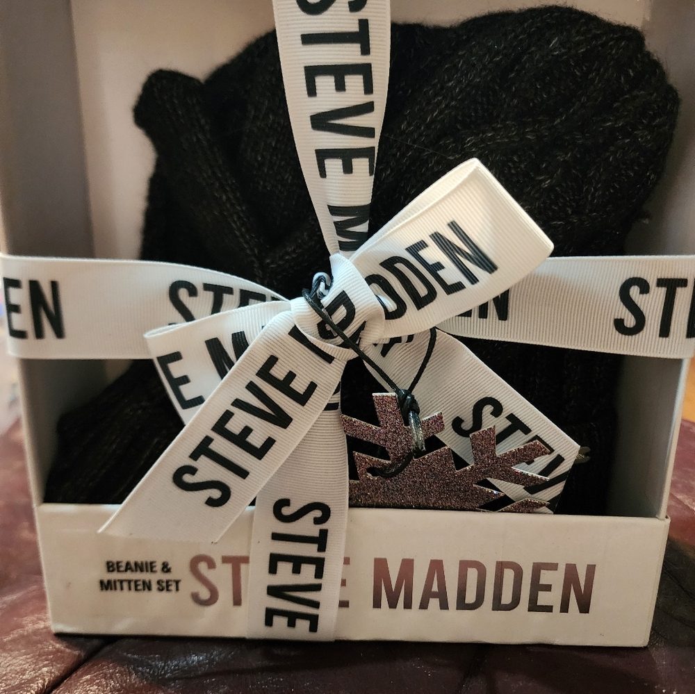 Nwt Steven Madden Beanie & Mitten Set Black One S… - image 8